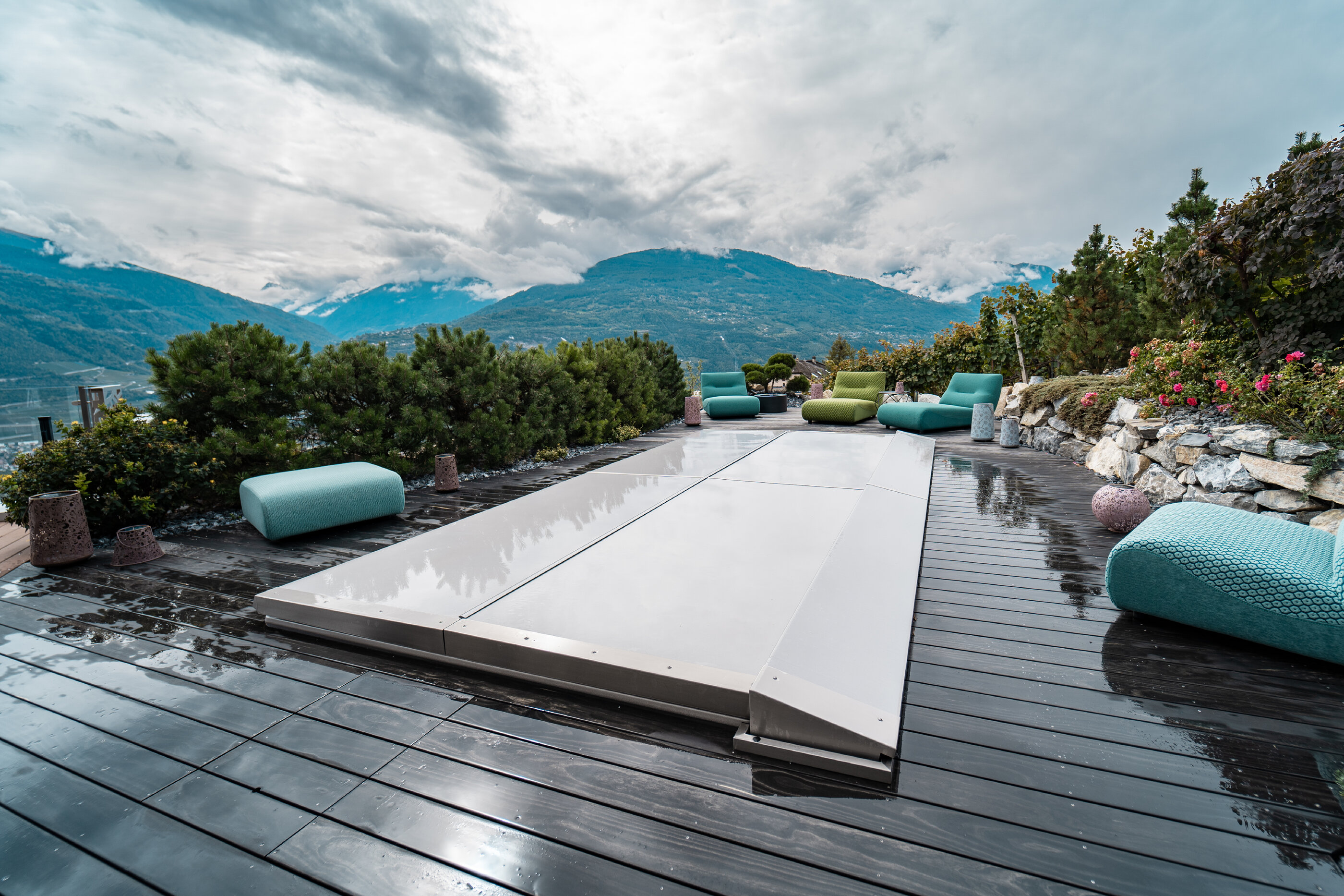 Celoroční bazén Swim Spa XL s automatickým zastřešením, které se otevře stiskem tlačítka